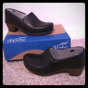 Mavis Full Grain Clog